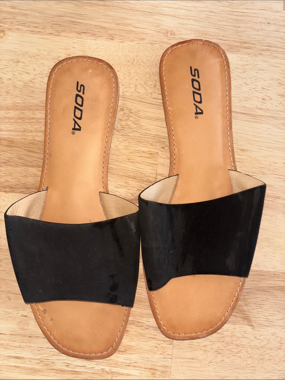 Soda Black Slide Mules with Tan Footbed